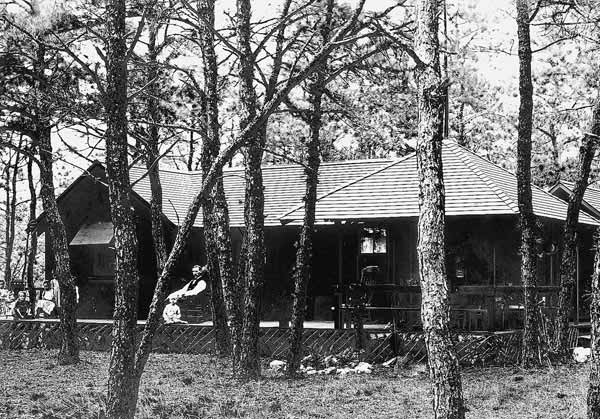 The Hartwell Cottage